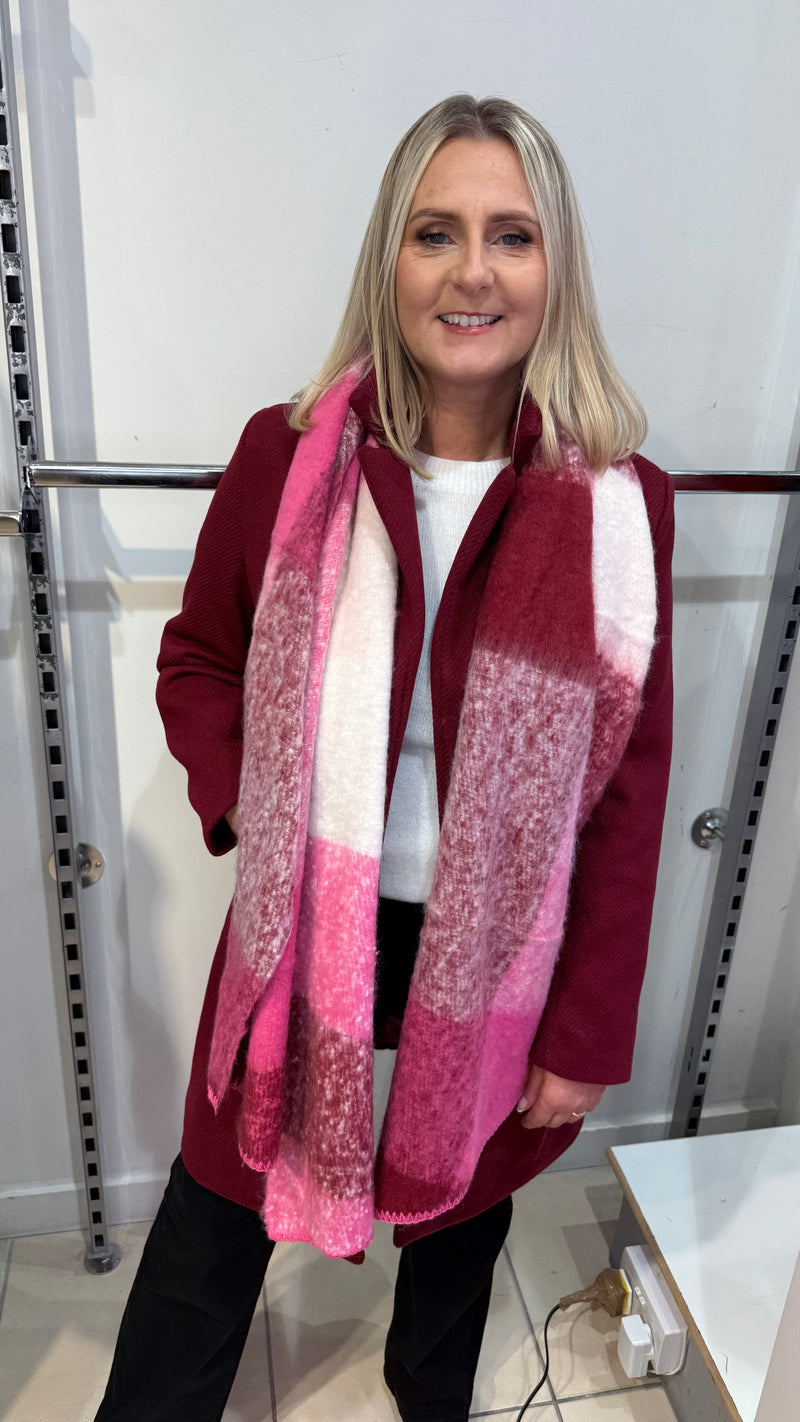 Dee - Wine/Pink check scarf