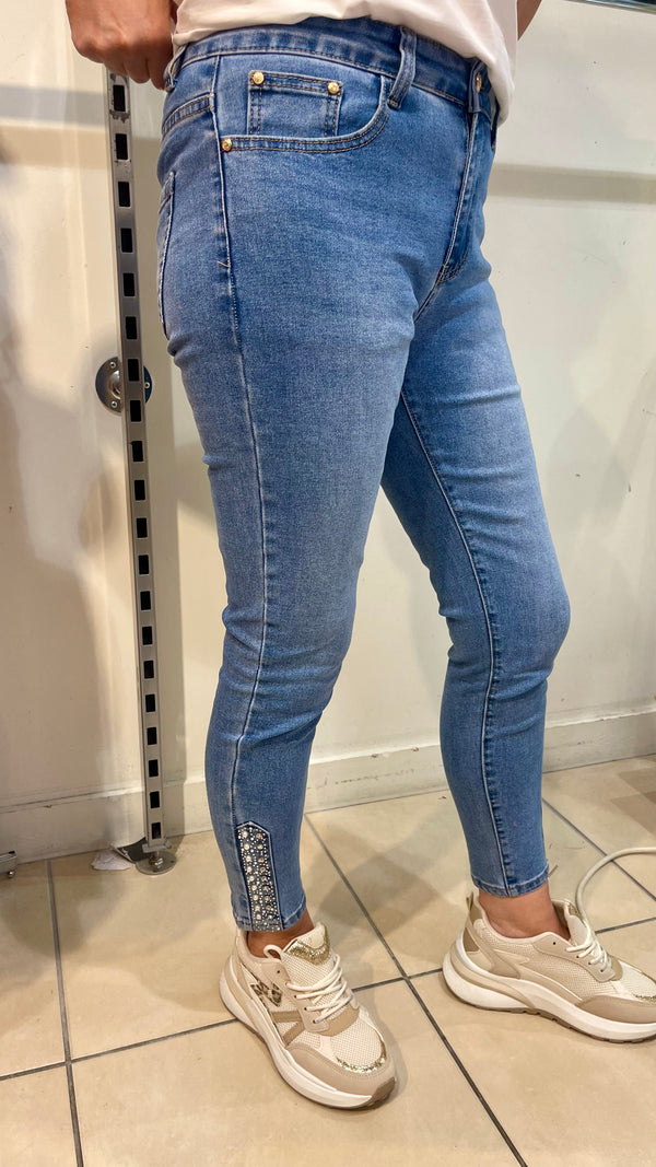 Sarah - Diamente Pearl detail 3/4 Leg denims