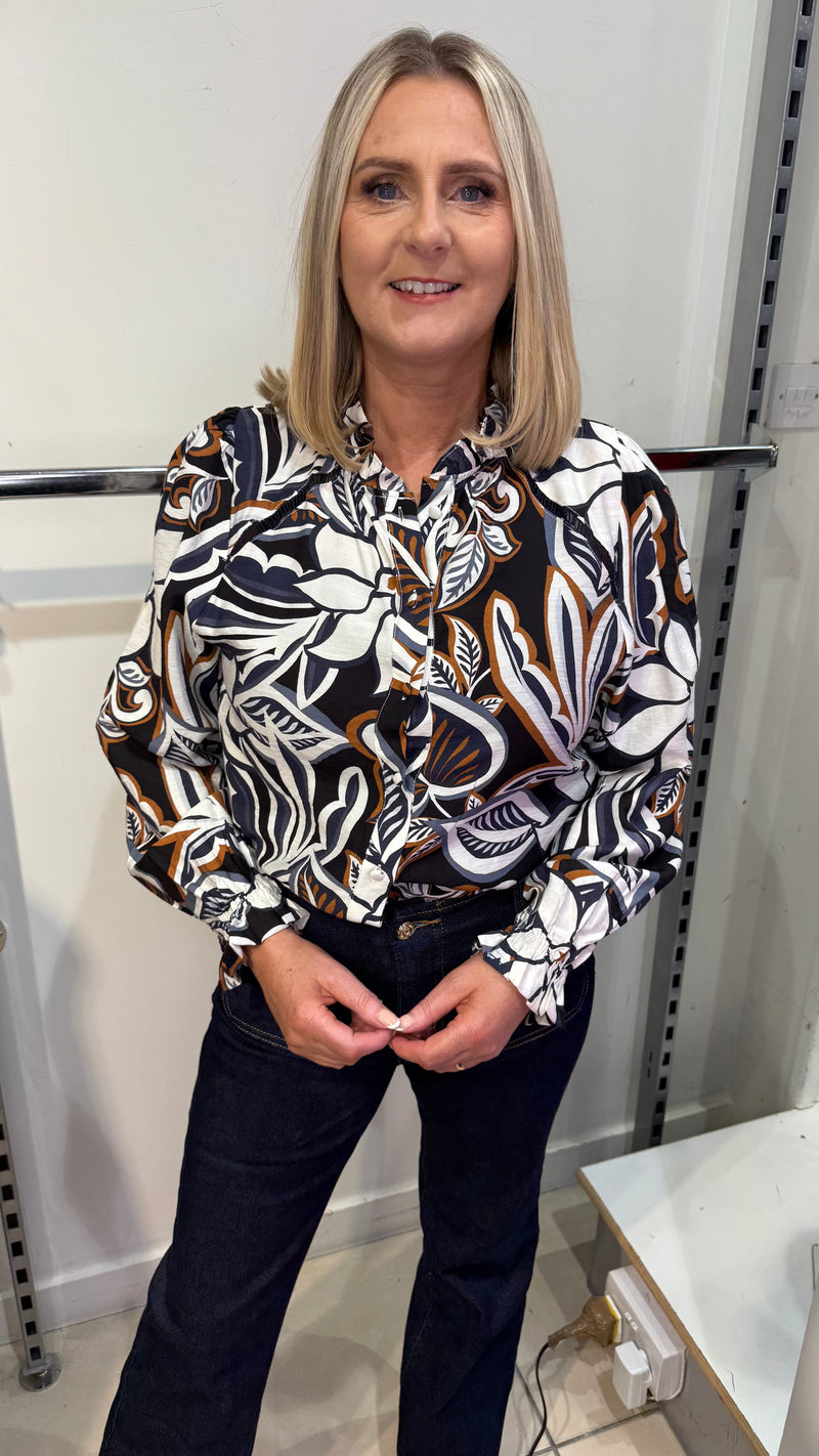 Jodie - Black/Grey/Tan Leaf Print