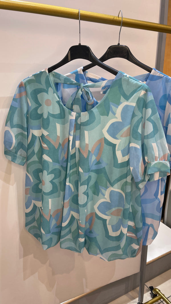 Aoife - Sage/Blue Print Lined Bubblehem Short Sleeve Top