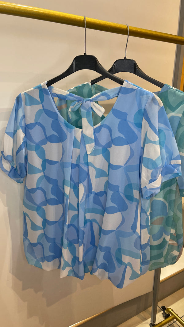 Aoife - Blue/White Print Lined Bubblehem Short Sleeve Top