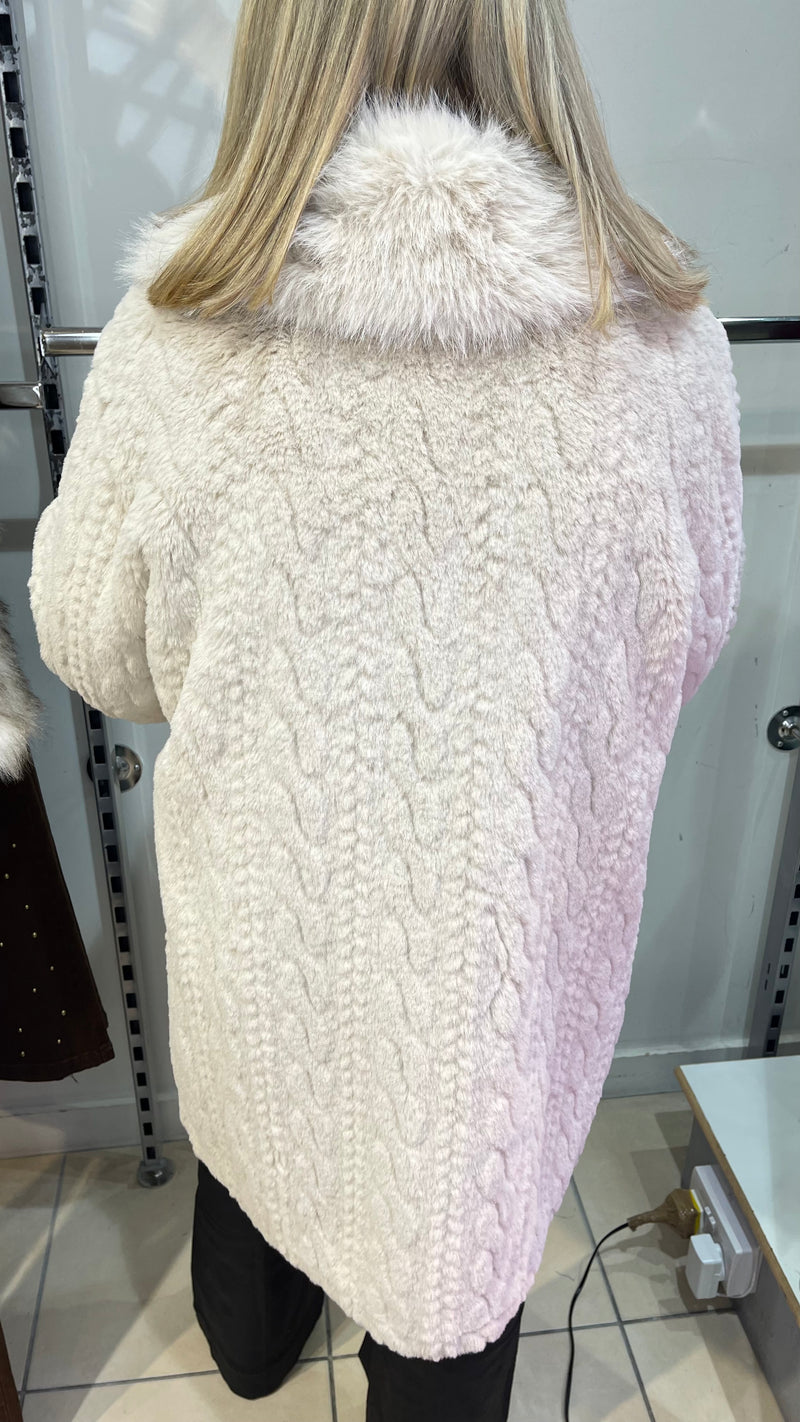 Amelia - Beige Faux Fur  Cable Design