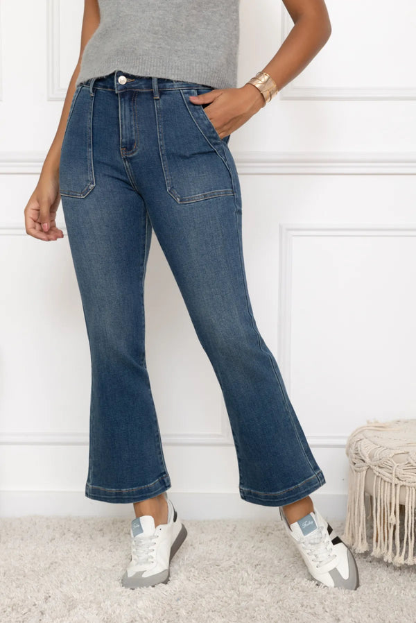 Molly- Square pocket flare leg jeans