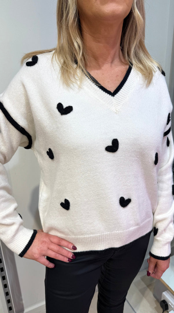 Pia - Cream/Black V neck heart knit