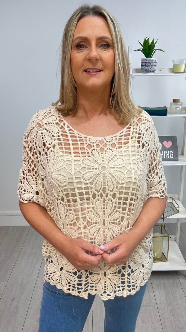 Elsa - Beige Crochet Twinset