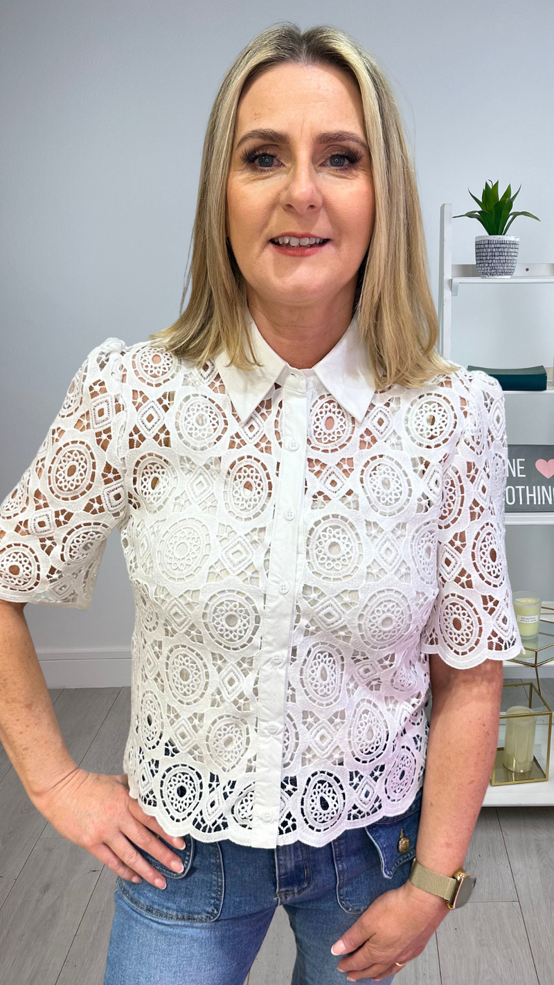 Laura - White Crochet Lace Collar Top