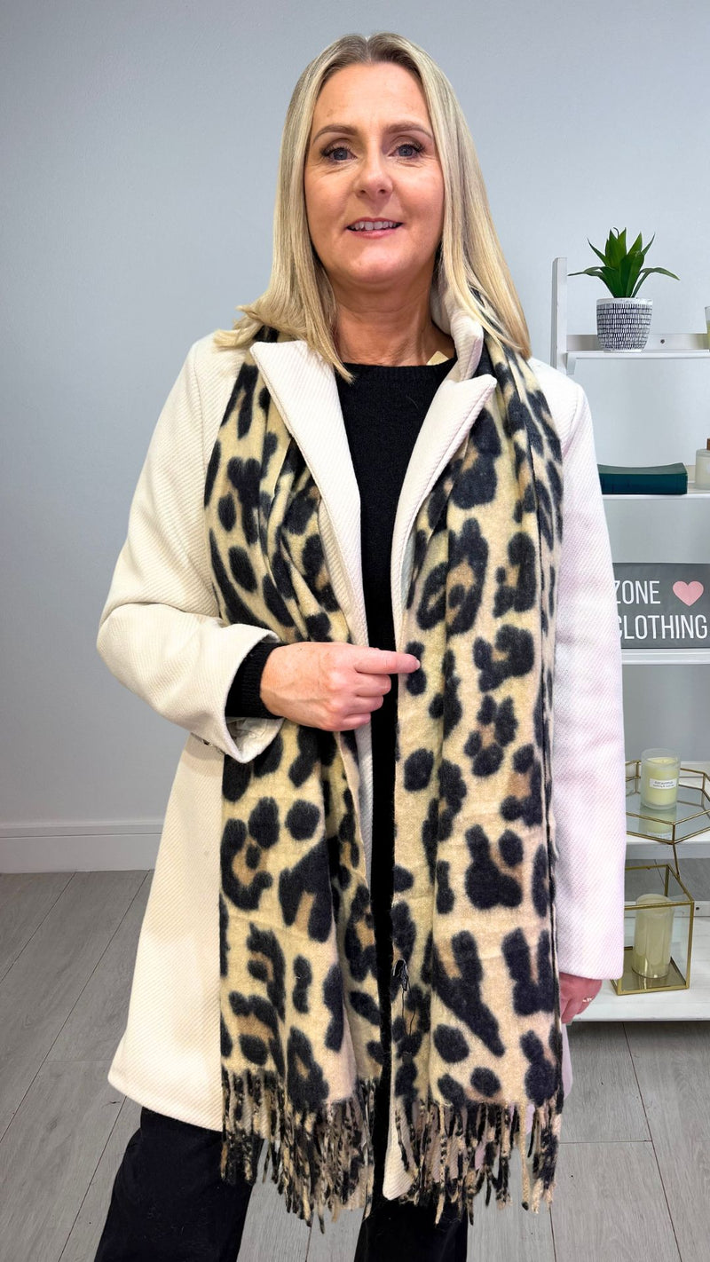 Tracy - Beige  Leopard Print Winter Scarf
